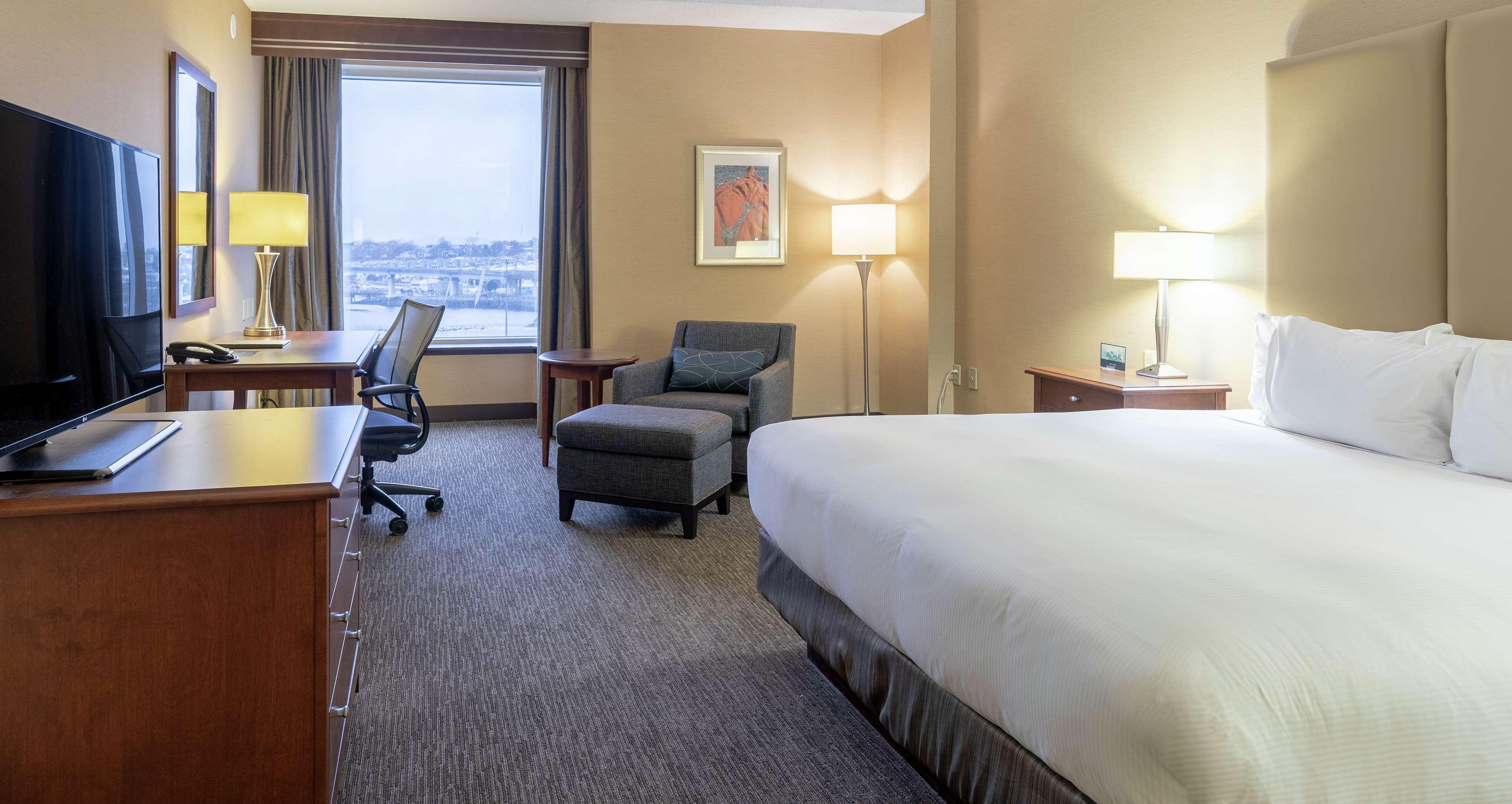 Отель Hilton Сент-Джон Экстерьер фото