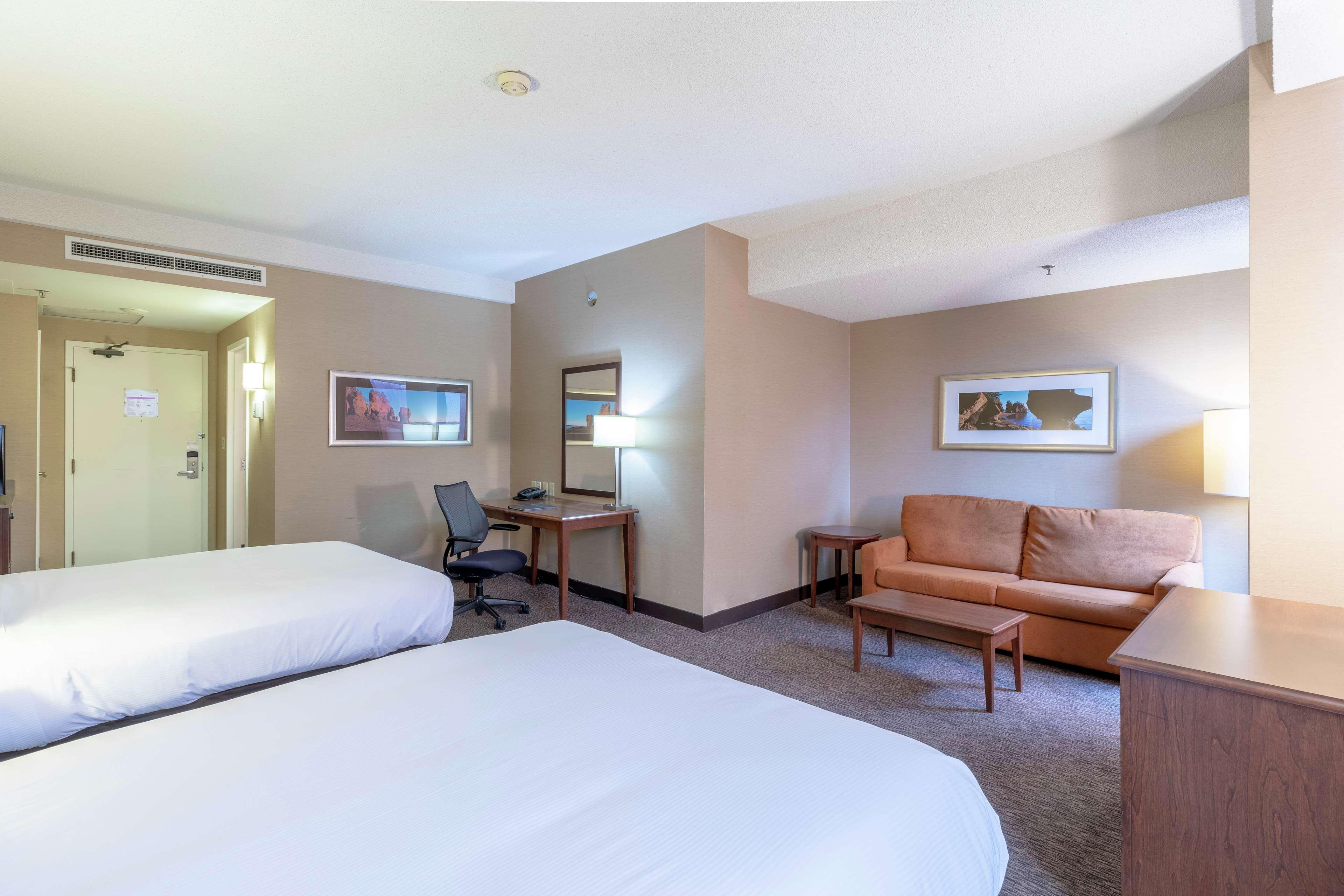 Отель Hilton Сент-Джон Экстерьер фото