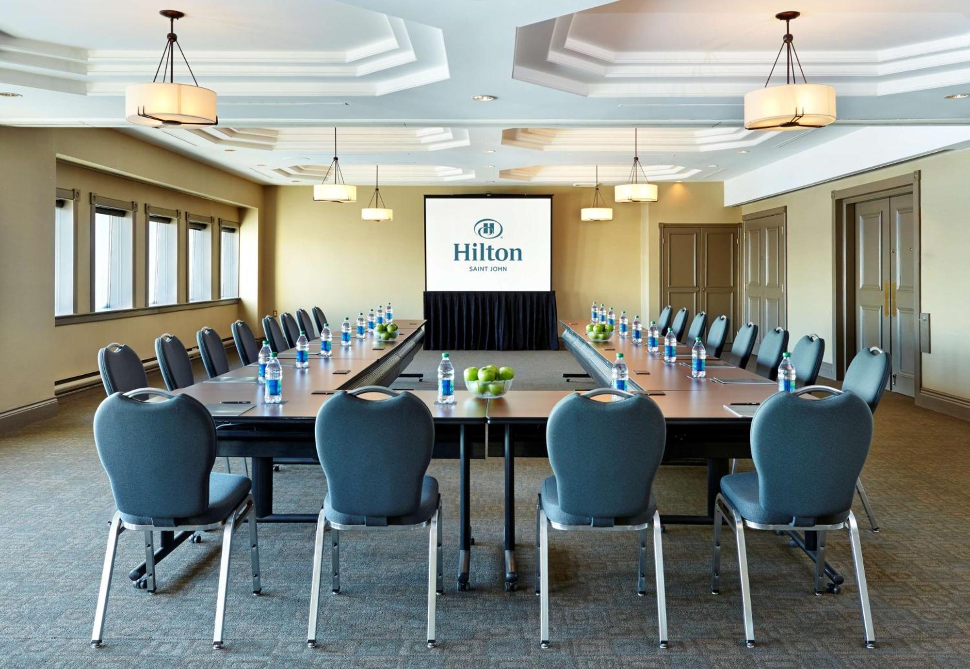 Отель Hilton Сент-Джон Экстерьер фото